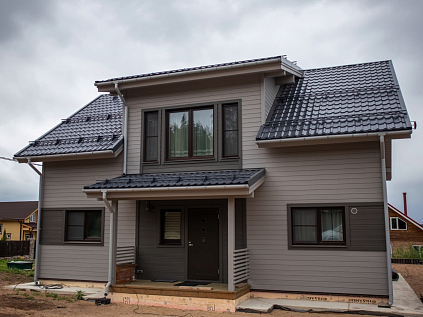 Купить Металлочерепица МП Ламонтерра / Монтеррей, PE 0,4 цвет RAL3011 Вишня - изображение 4